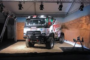 World first! Riwald Dakar Team to Dakar with hybrid truck