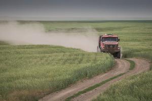 De Baar sweeps up silver in leg four of the Silk Way Rally