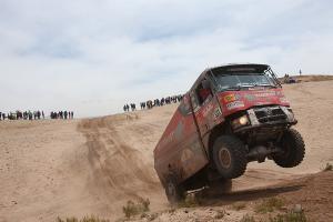 Extreme Dakar is lead by the weather, the teams move to Salta